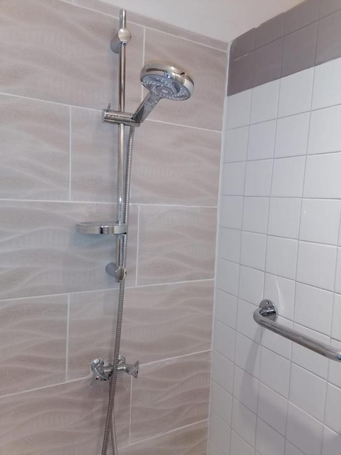 Apartament Lou Mas Suzoun Ucel Zewnętrze zdjęcie